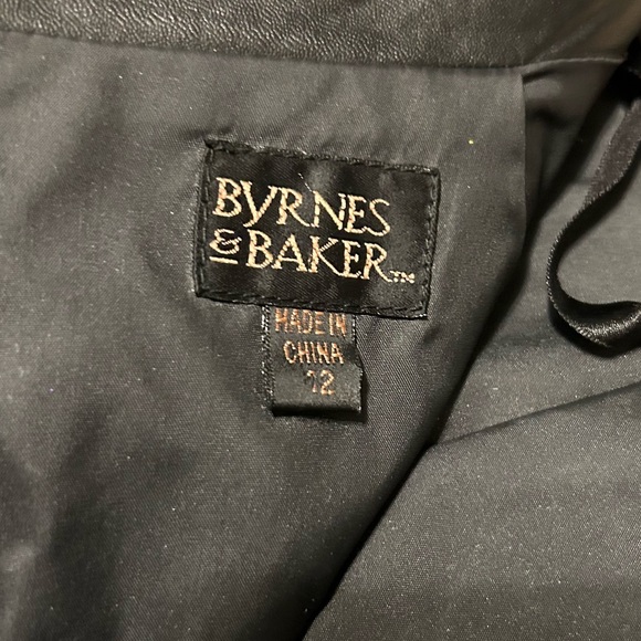 Vintage Byrnes & Baker Black Leather Skirt - Picture 13 of 13